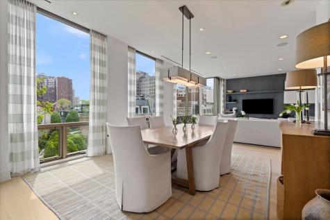 422 West Deming Place Chicago IL 60614