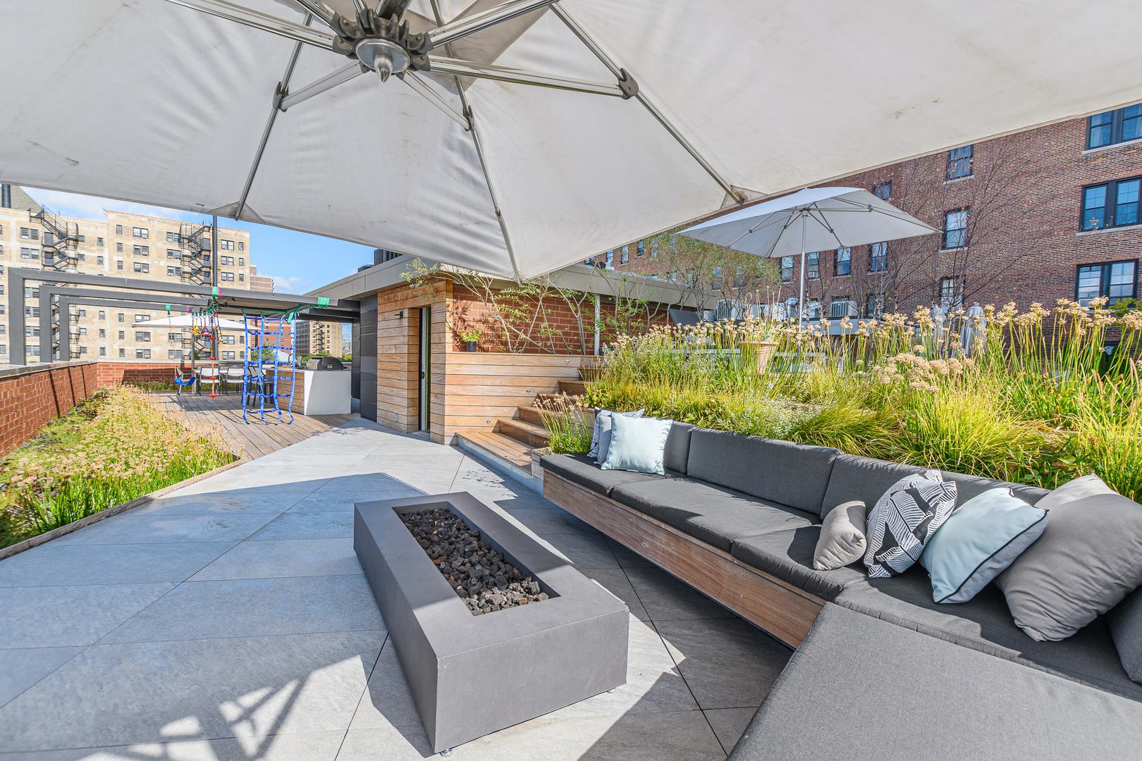 422 West Deming Place Chicago IL 60614