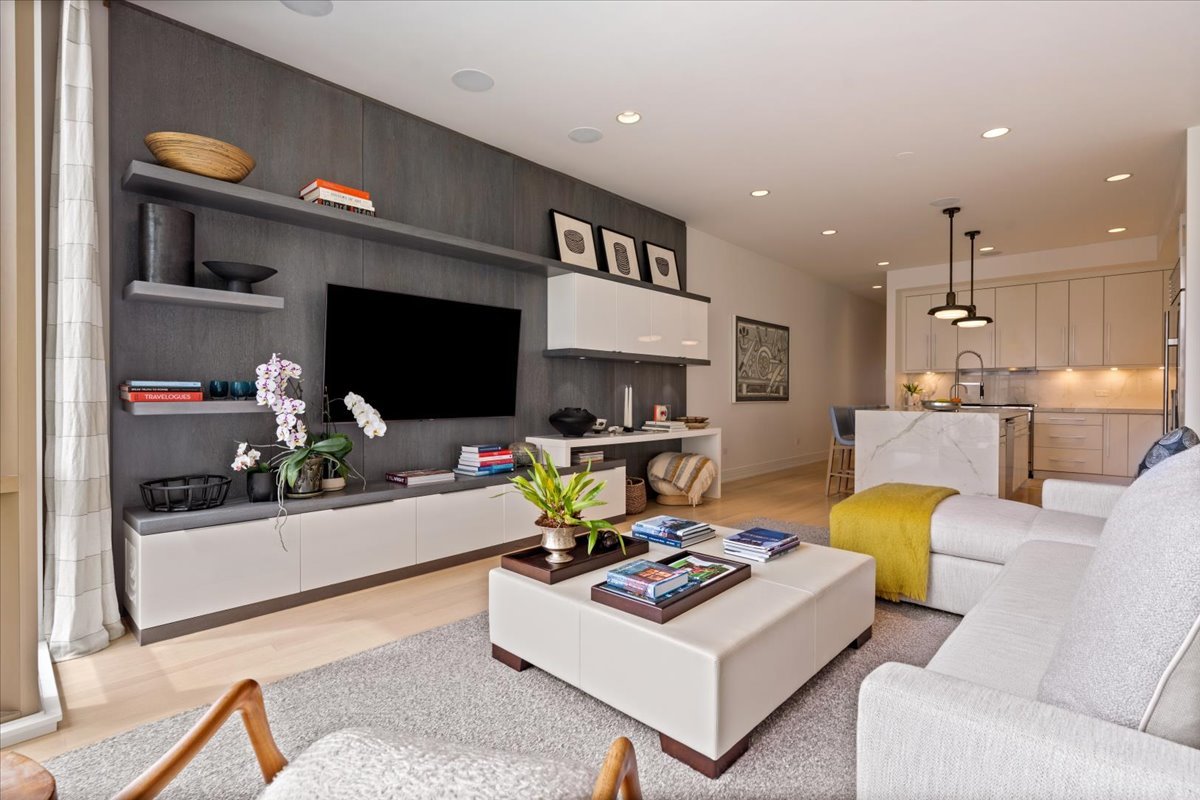 422 West Deming Place Chicago IL 60614