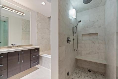 422 West Deming Place Chicago IL 60614