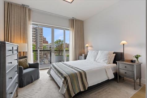 422 West Deming Place Chicago IL 60614