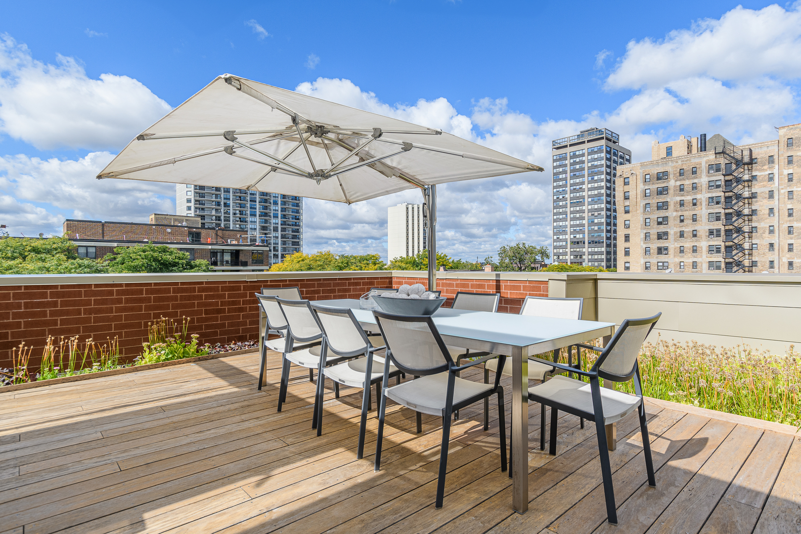 422 West Deming Place Chicago IL 60614