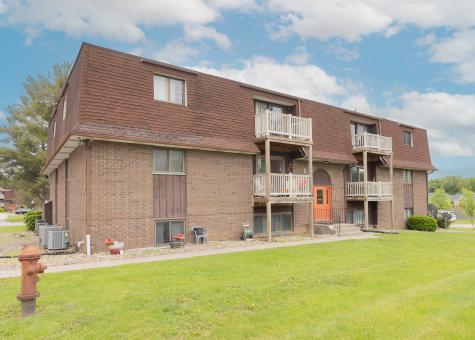 1211 48TH Avenue East Moline IL 61244