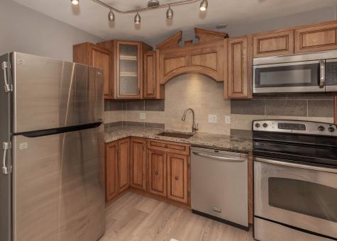 1211 48TH Avenue East Moline IL 61244