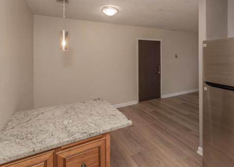 1211 48TH Avenue East Moline IL 61244