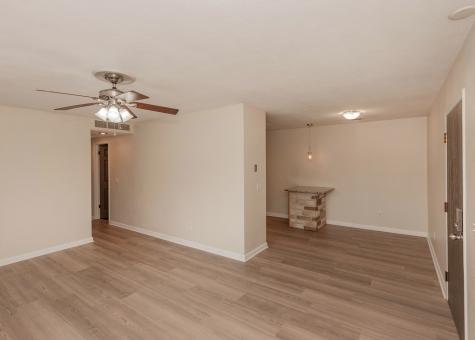 1211 48TH Avenue East Moline IL 61244