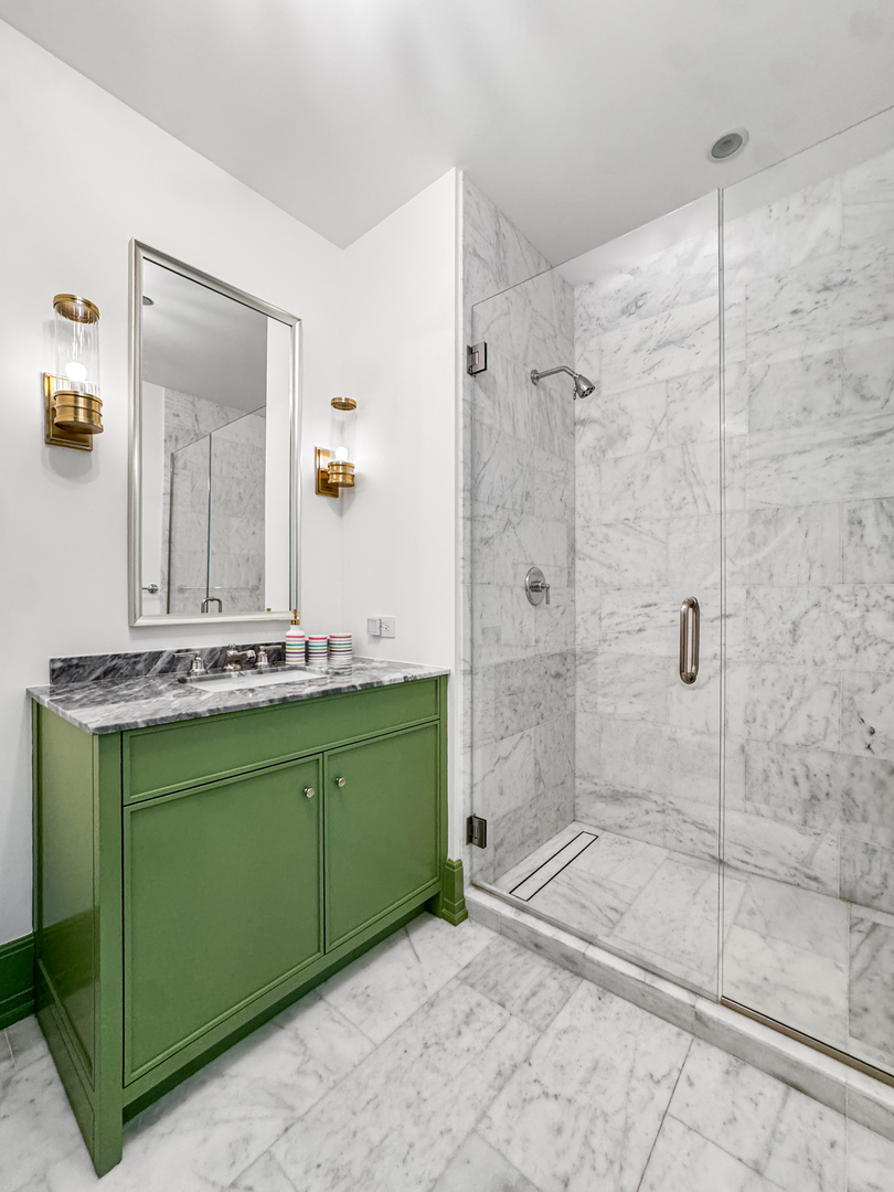 2350 North Orchard Street Chicago IL 60614