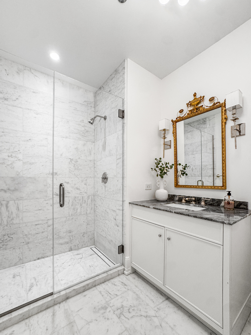 2350 North Orchard Street Chicago IL 60614