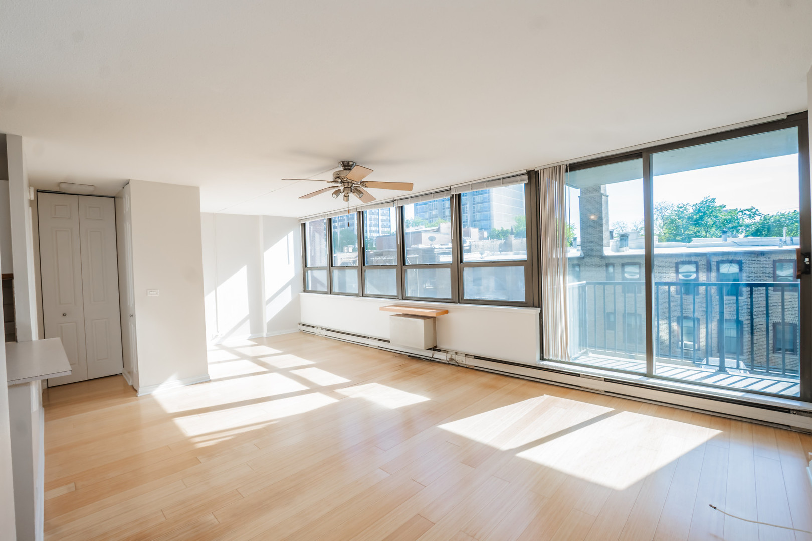 2740 North Pine Grove Avenue Chicago IL 60614