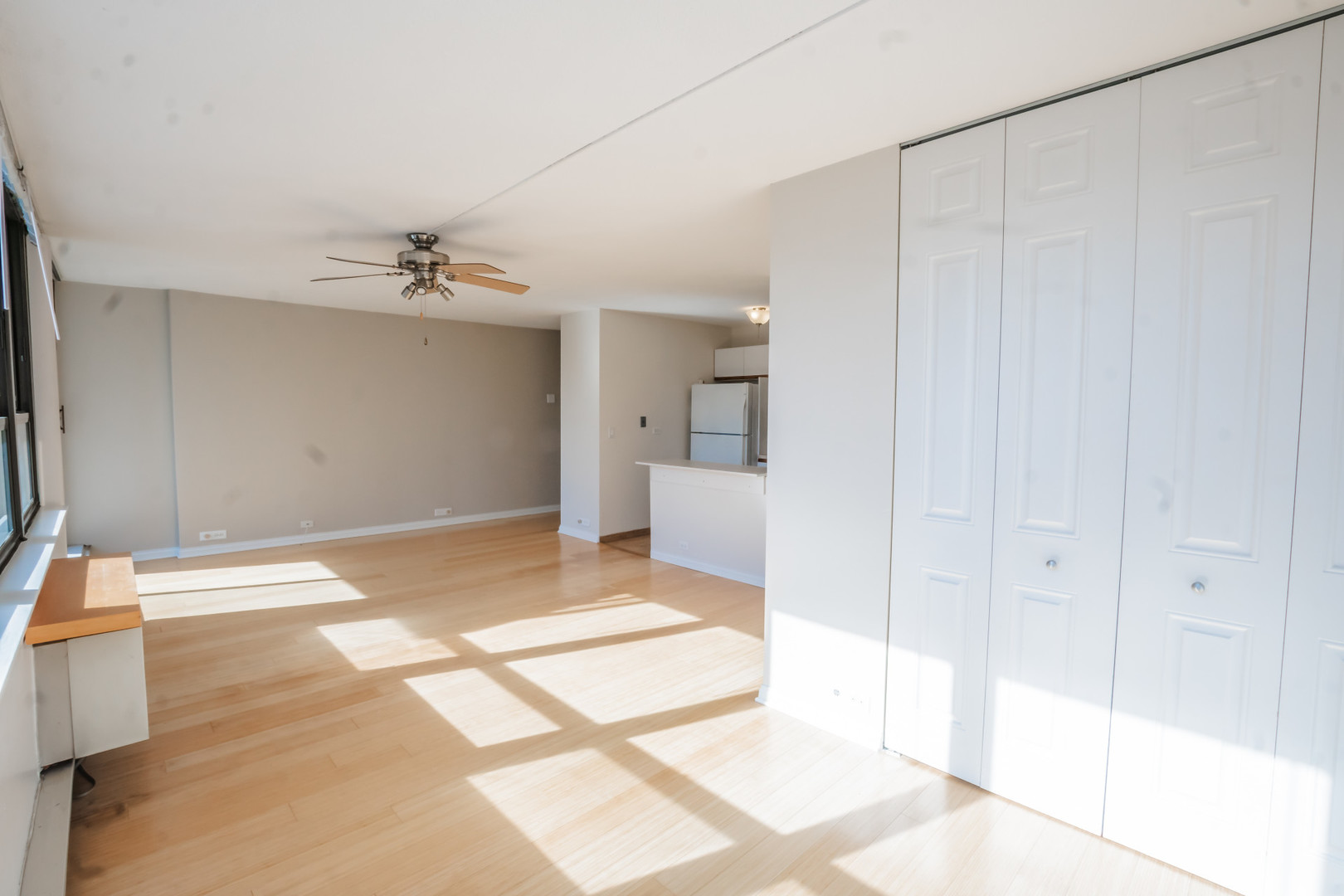 2740 North Pine Grove Avenue Chicago IL 60614