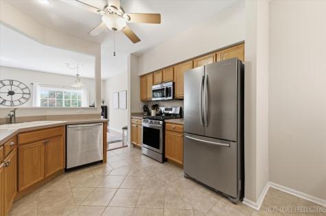 710 Riding Lane St. Charles IL 60174