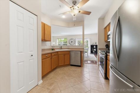 710 Riding Lane St. Charles IL 60174
