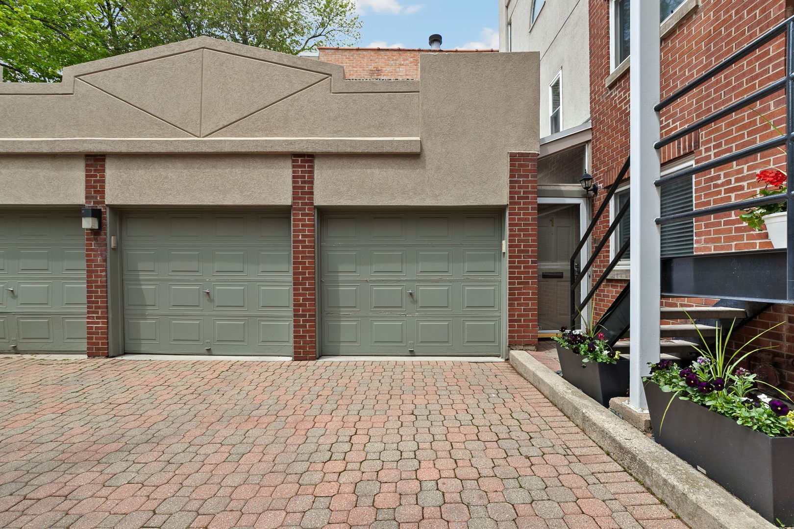 1925 North Maud Avenue Chicago IL 60614