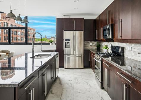 3946 North Ravenswood Avenue Chicago IL 60613