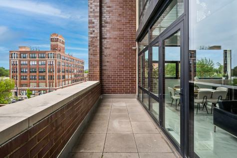 3946 North Ravenswood Avenue Chicago IL 60613