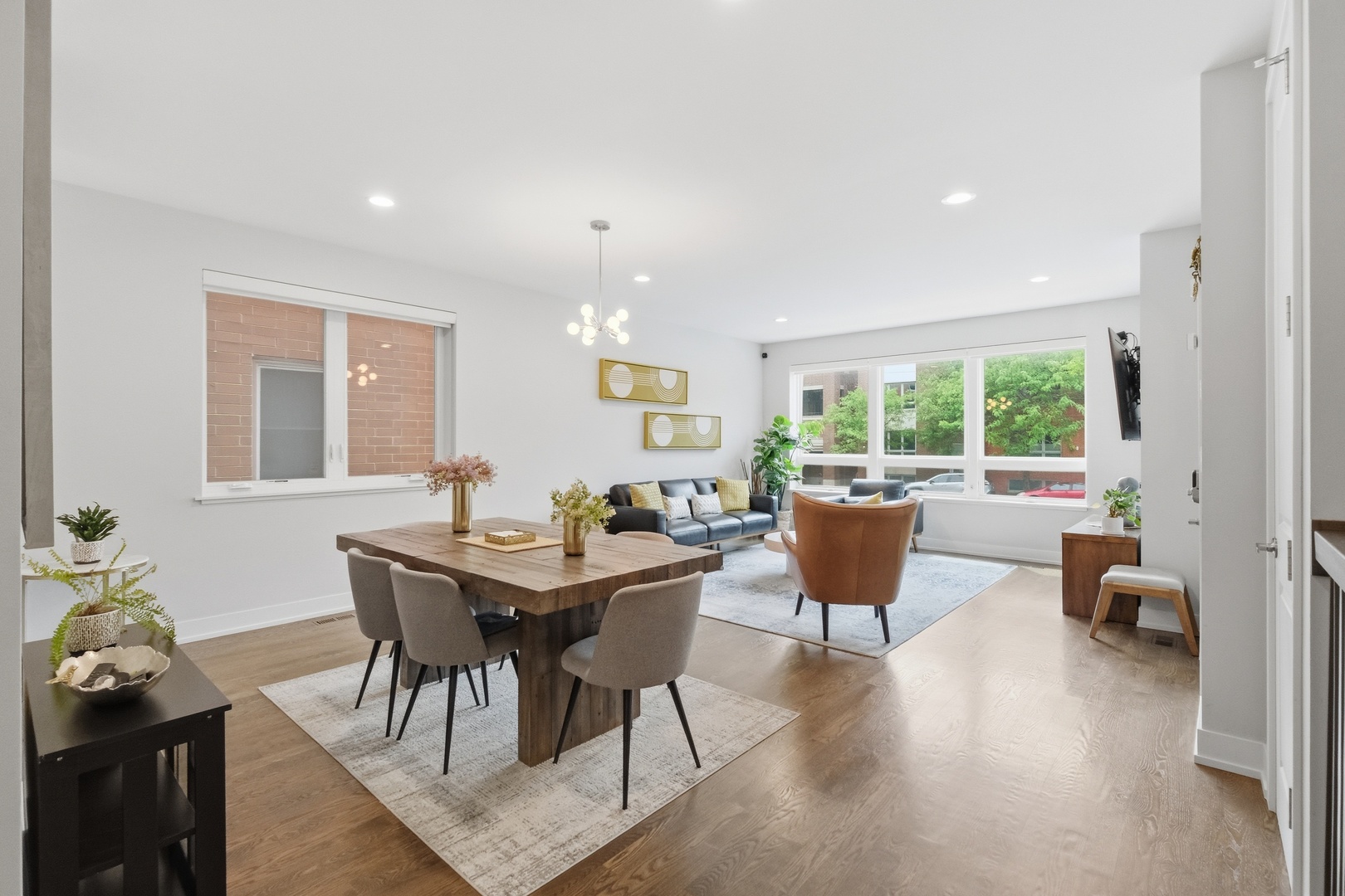 2743 North Ashland Avenue Chicago IL 60614