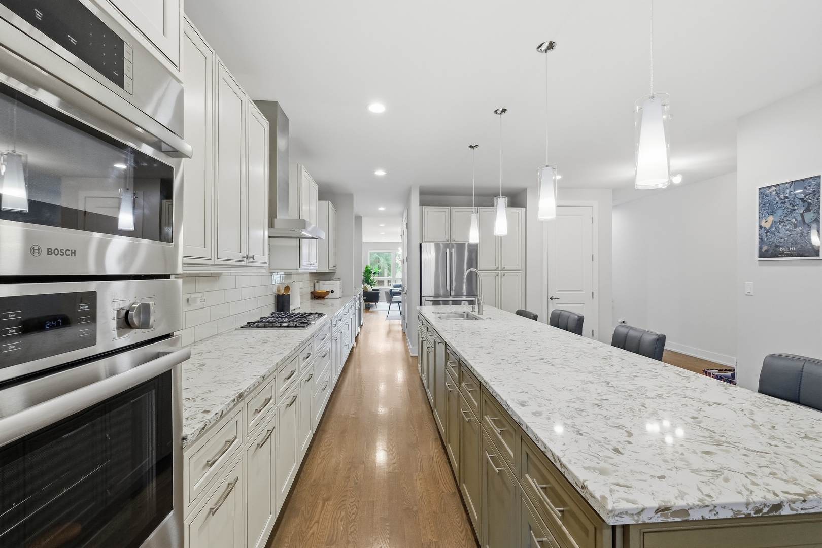 2743 North Ashland Avenue Chicago IL 60614