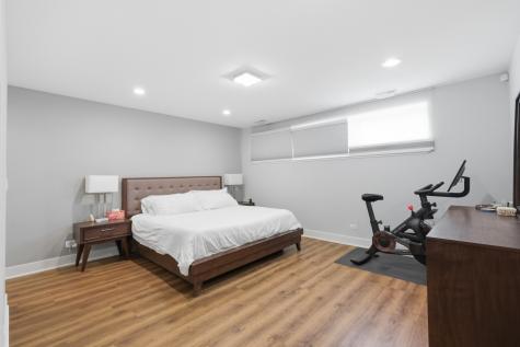 2743 North Ashland Avenue Chicago IL 60614