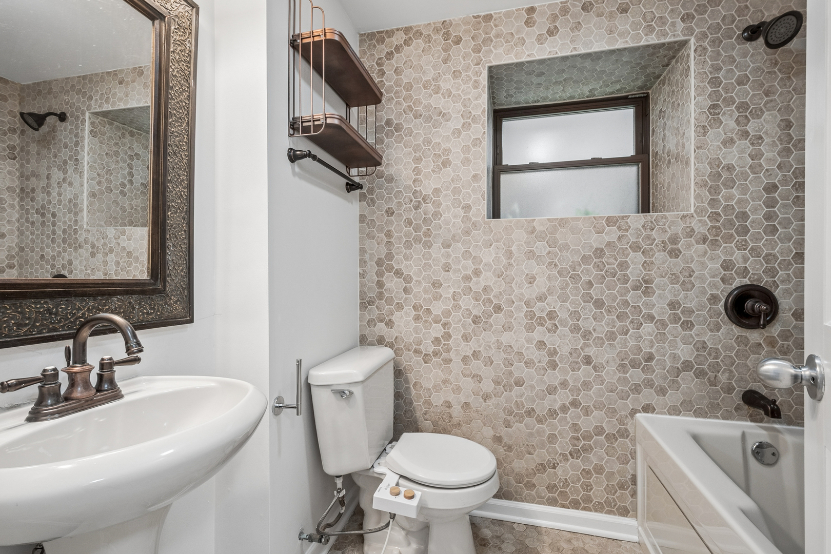 1416 West Carmen Avenue Chicago IL 60640