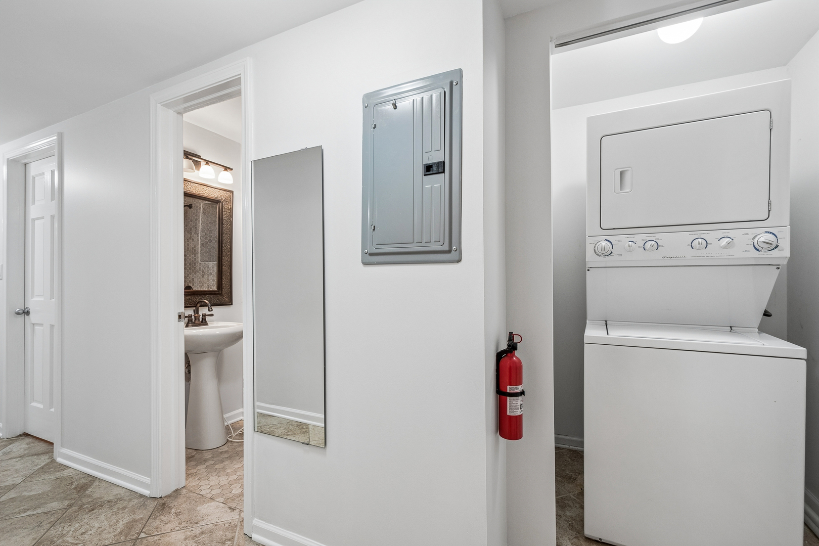 1416 West Carmen Avenue Chicago IL 60640