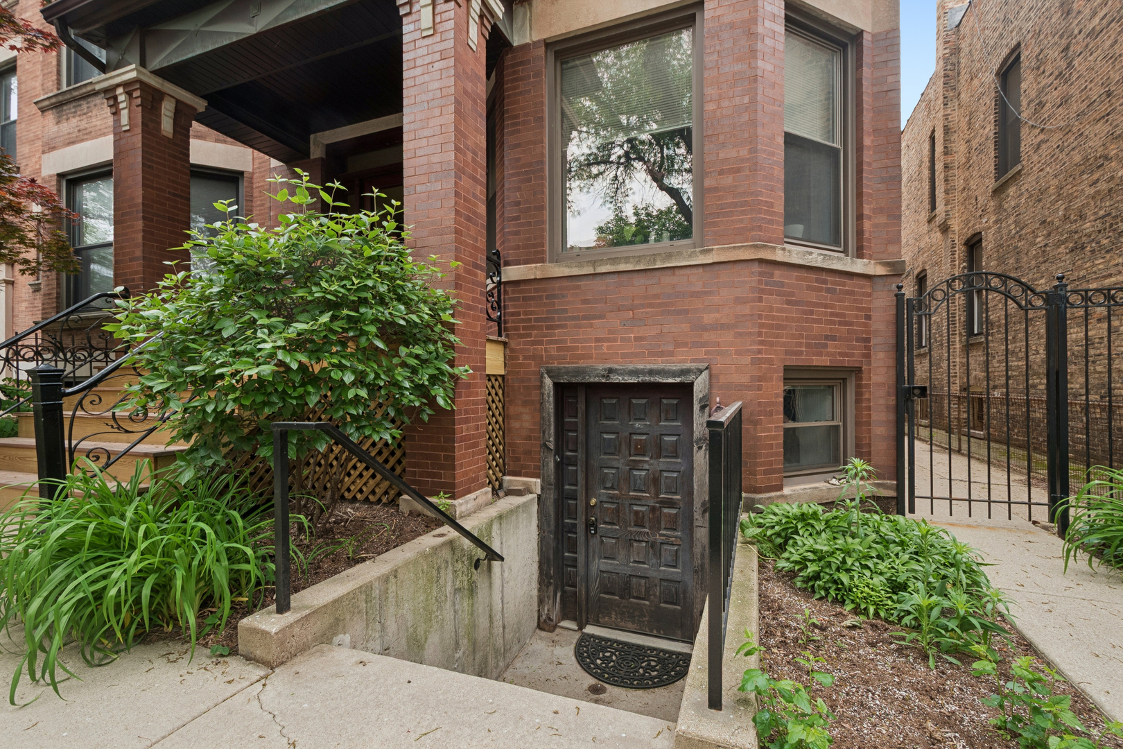 1416 West Carmen Avenue Chicago IL 60640