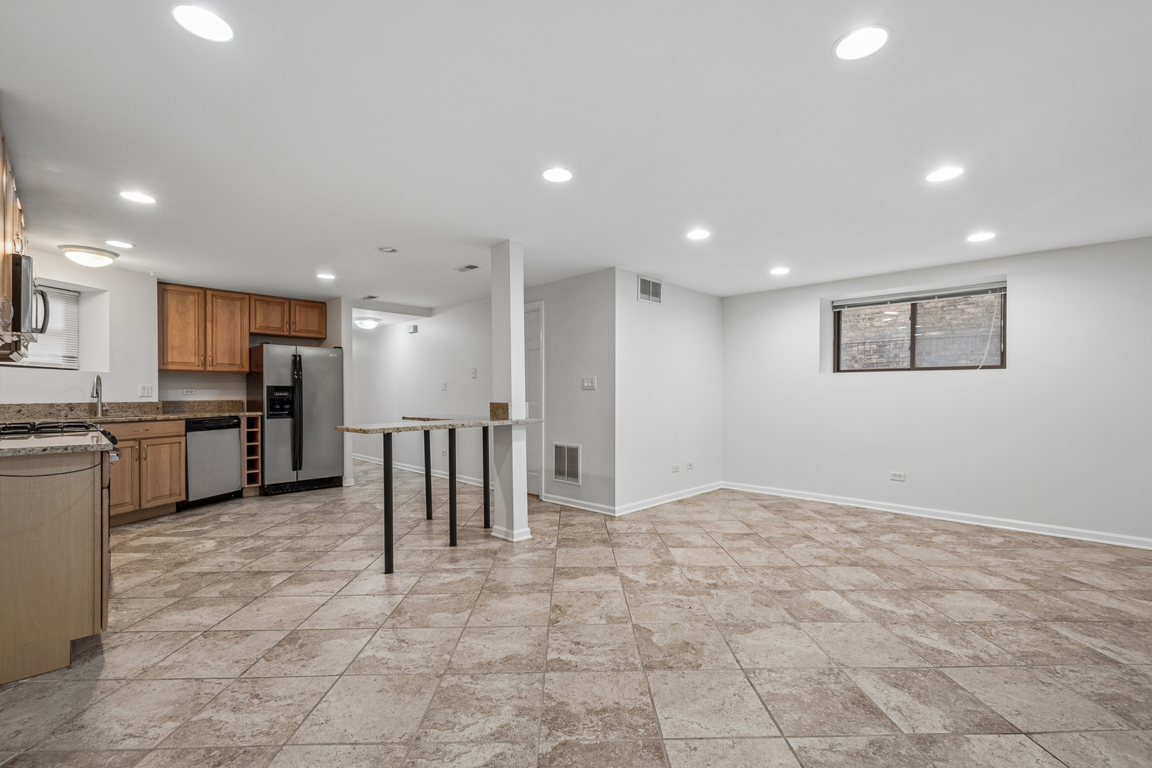 1416 West Carmen Avenue Chicago IL 60640
