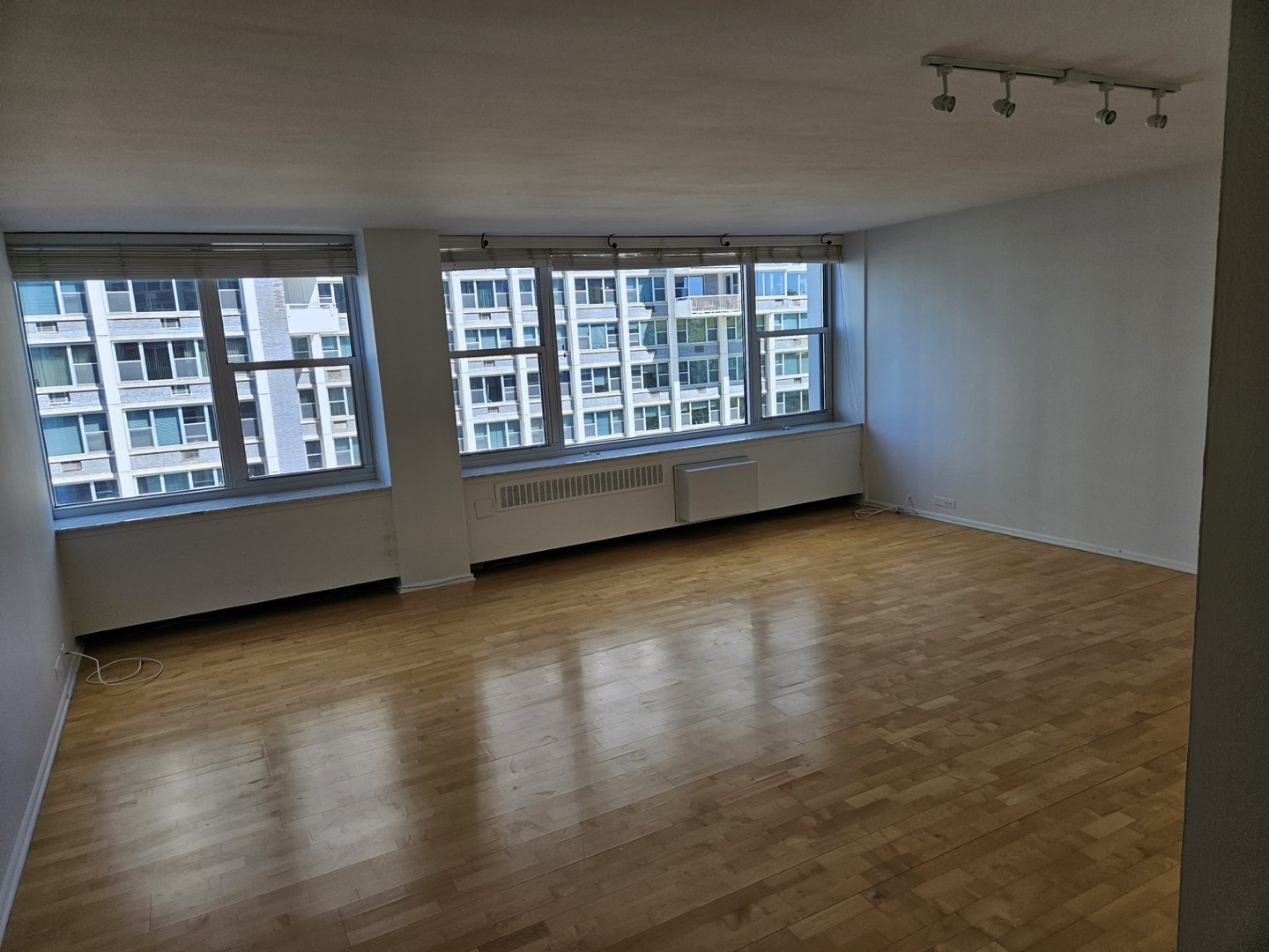 4250 North Marine Drive Chicago IL 60613