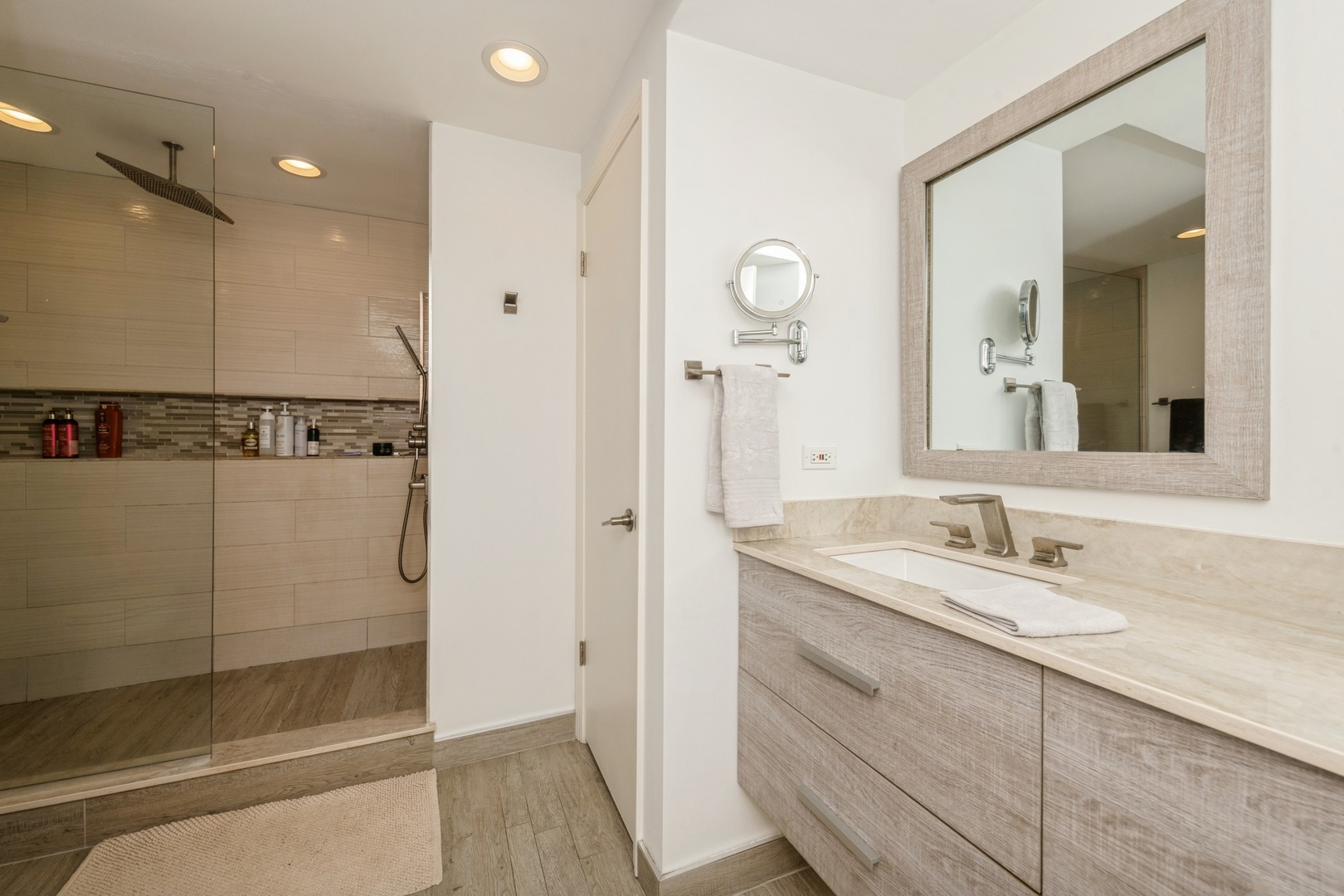 25 East Superior Street Chicago IL 60611
