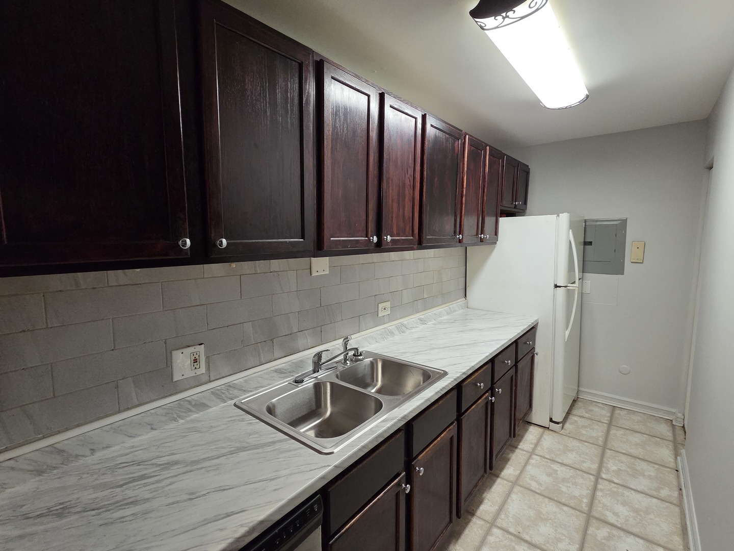 212 Shorewood Drive Glendale Heights IL 60139