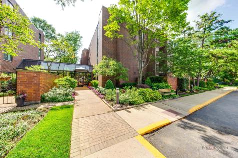 2200 Bouterse Street Park Ridge IL 60068