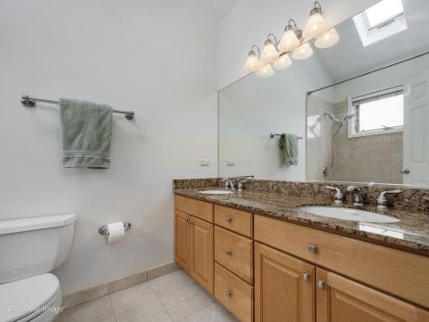 3027 North Racine Avenue Chicago IL 60657