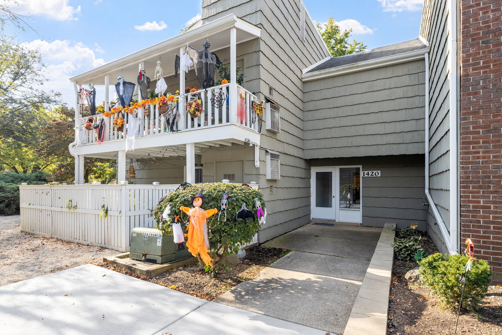 1420 Stonebridge Trail Wheaton IL 60189