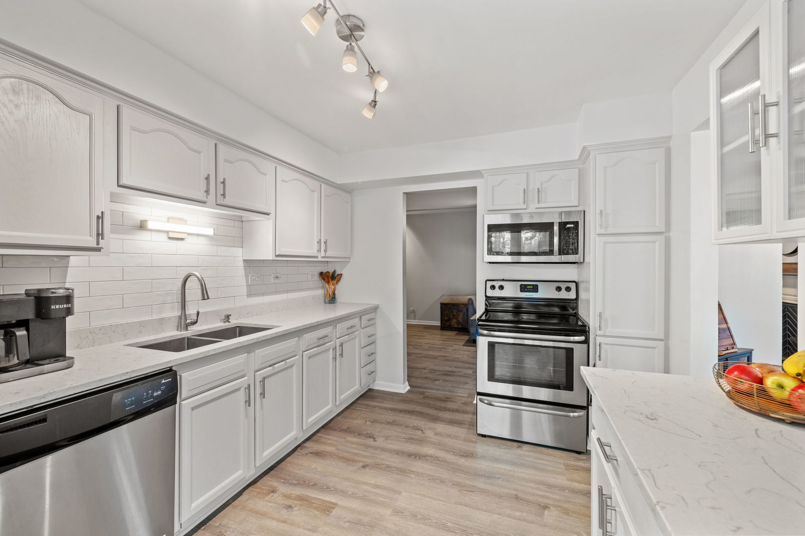 1420 Stonebridge Trail Wheaton IL 60189