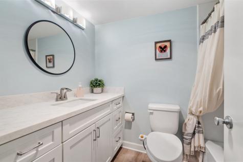 1420 Stonebridge Trail Wheaton IL 60189