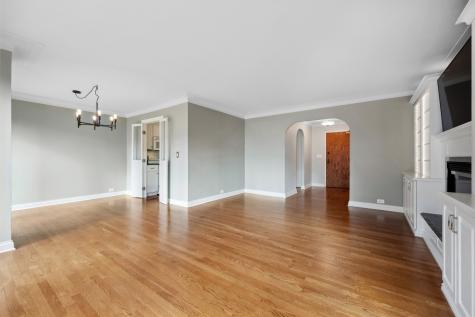 50 East Bellevue Place Chicago IL 60611
