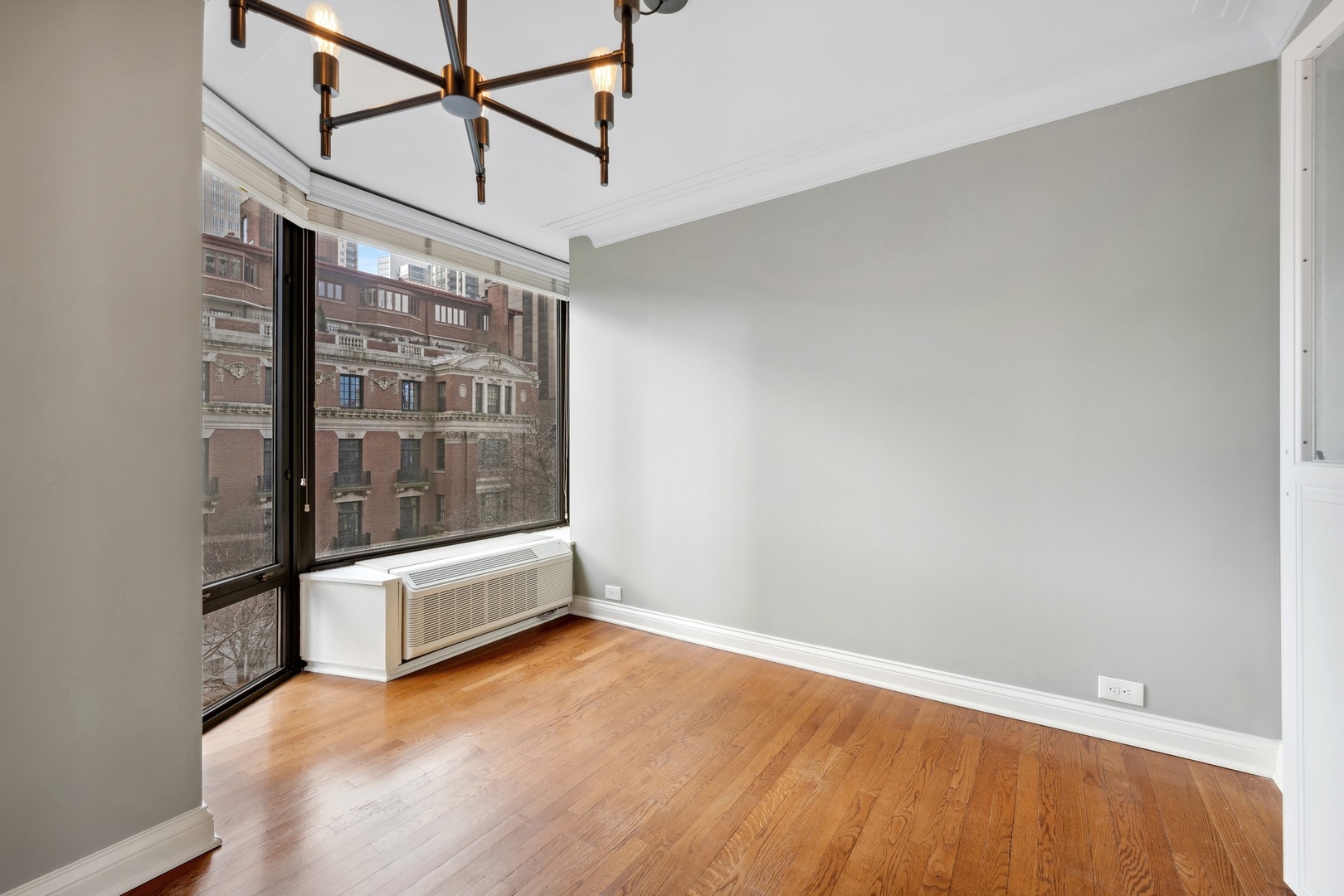50 East Bellevue Place Chicago IL 60611