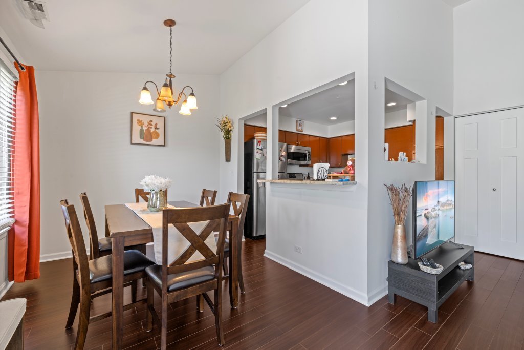 306 Sandpebble Lane Aurora IL 60504