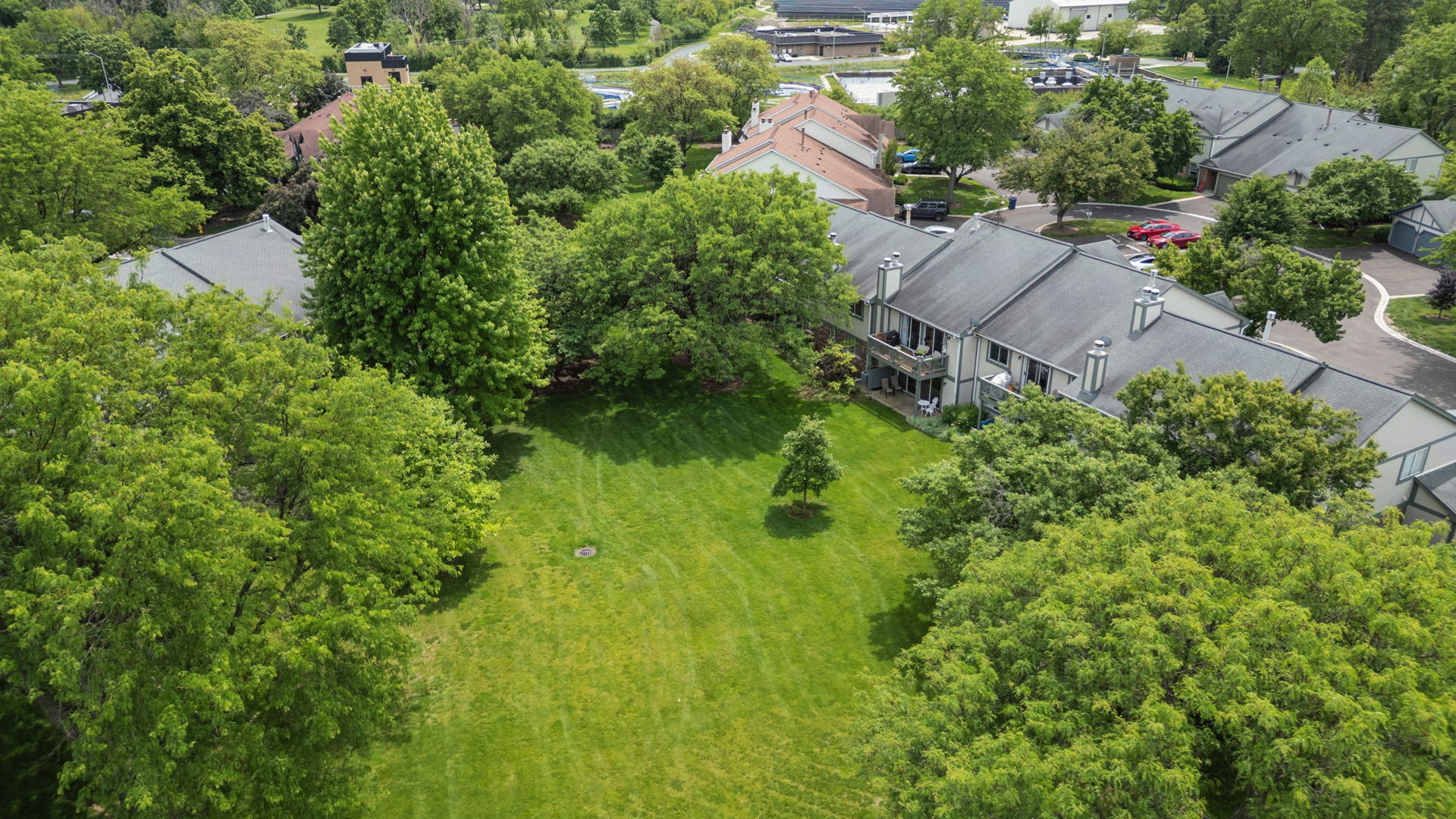 1575 Stonehill Court Wheaton IL 60189