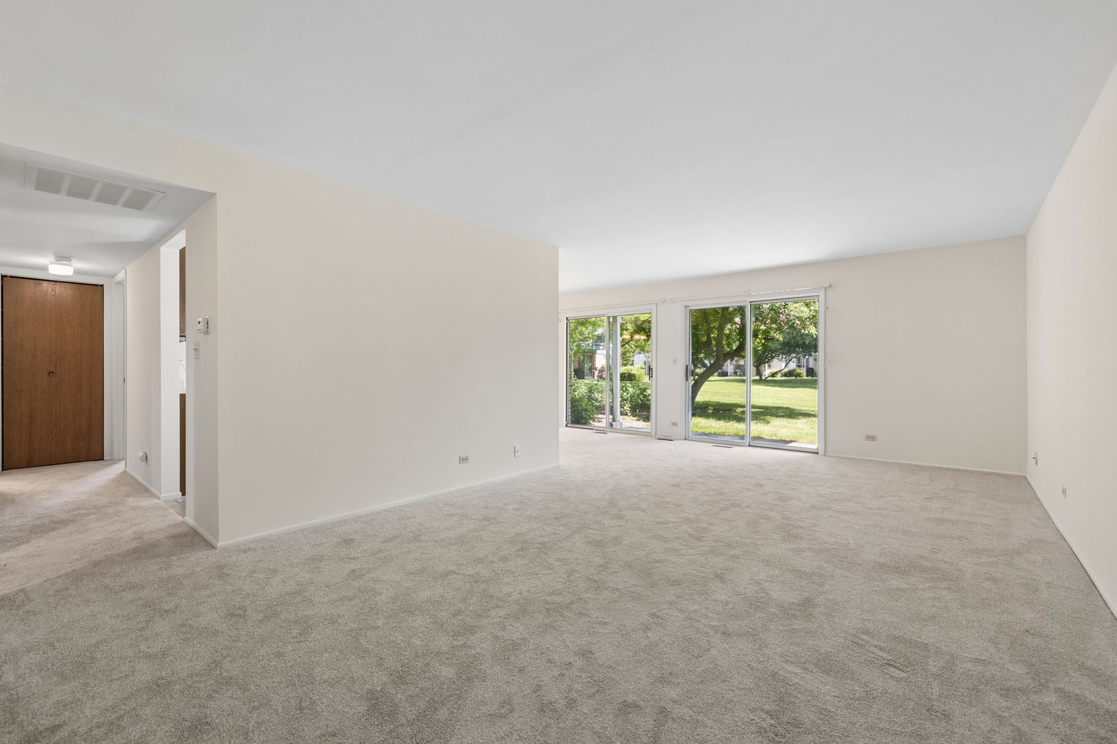 1575 Stonehill Court Wheaton IL 60189