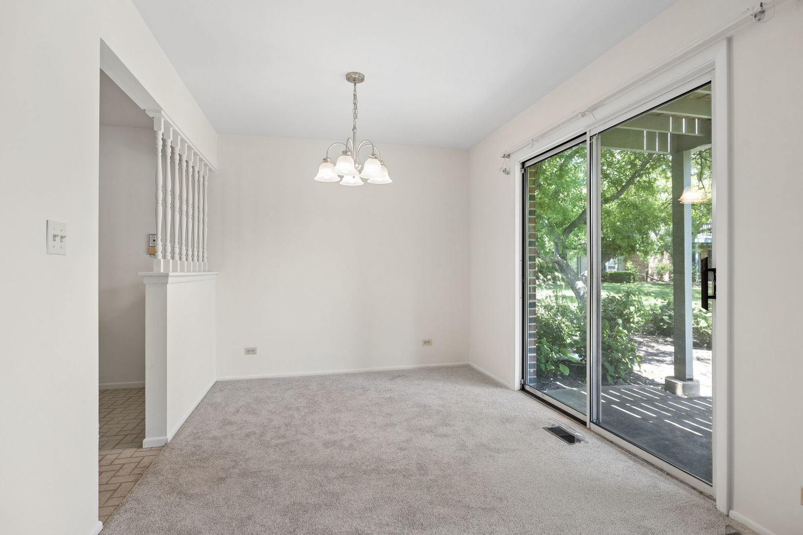 1575 Stonehill Court Wheaton IL 60189