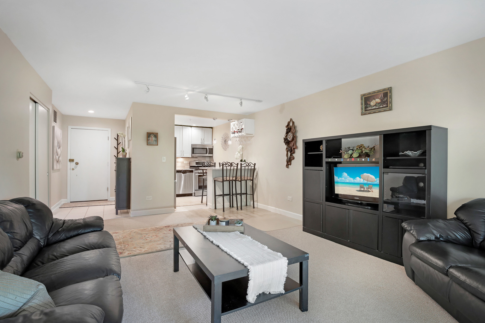 5500 Carriageway Drive Rolling Meadows IL 60008