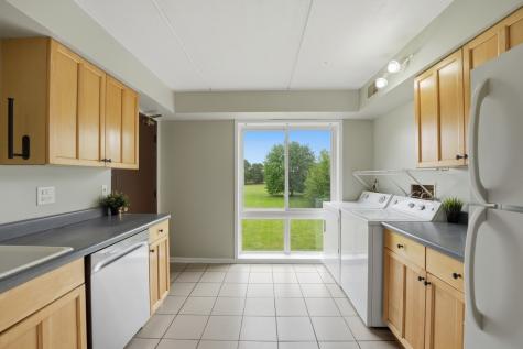 5513 Chateau Drive Rolling Meadows IL 60008