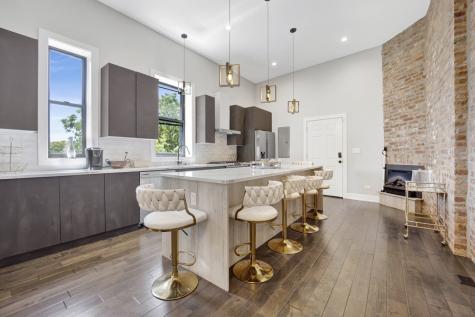3330 South Indiana Avenue Chicago IL 60616