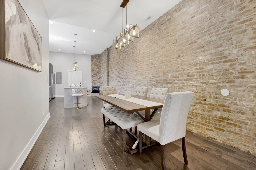 3330 South Indiana Avenue Chicago IL 60616