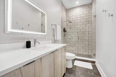 3330 South Indiana Avenue Chicago IL 60616
