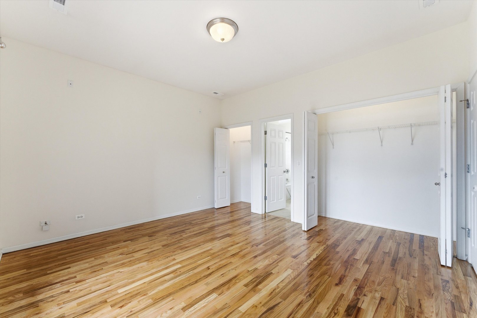 7018 North Ashland Boulevard Chicago IL 60626
