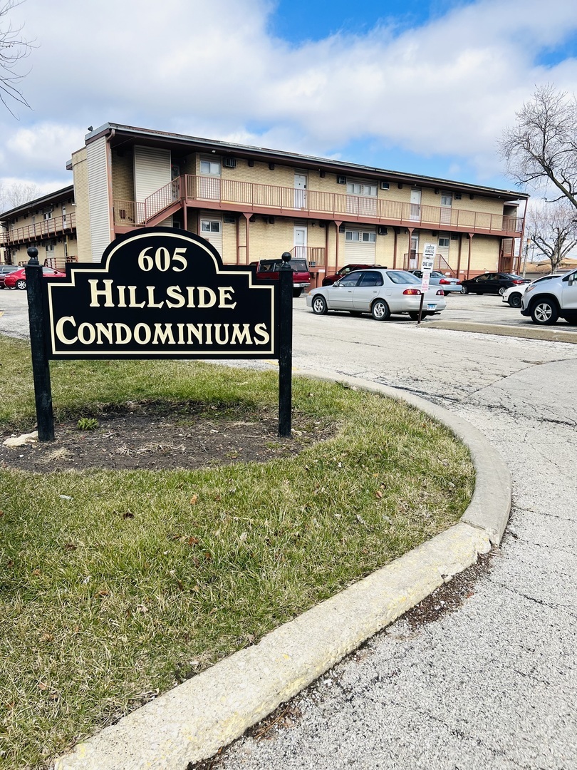 605 North Wolf Road Hillside IL 60162