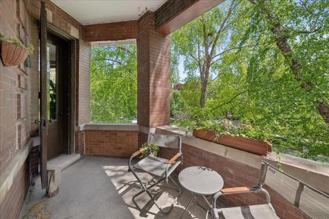 4258 North Winchester Avenue Chicago IL 60613