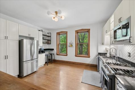 4258 North Winchester Avenue Chicago IL 60613