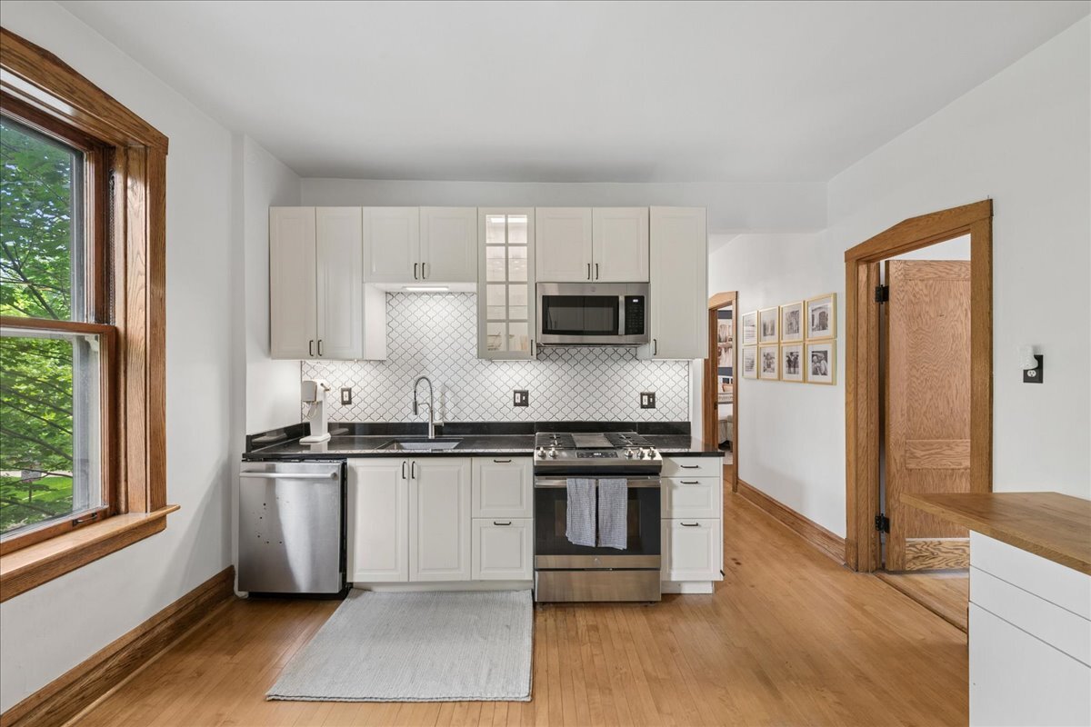 4258 North Winchester Avenue Chicago IL 60613
